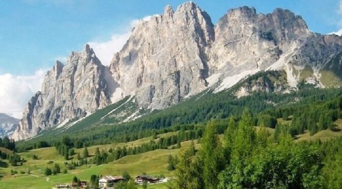 In edicola MERIDIANI MONTAGNE “Cristallo e Valle del Boite”